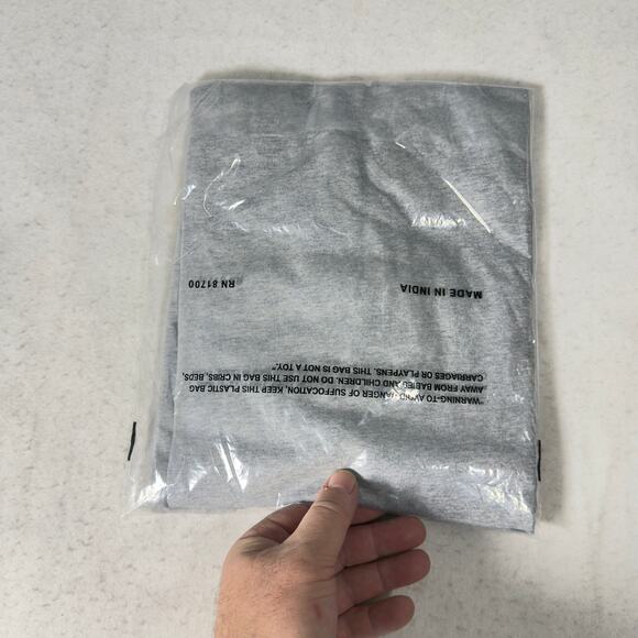 John Blair 1910 VNeck TShirt Men S Grey New Short Sleeve Classic Wardrobe Staple - Picture 5 of 6